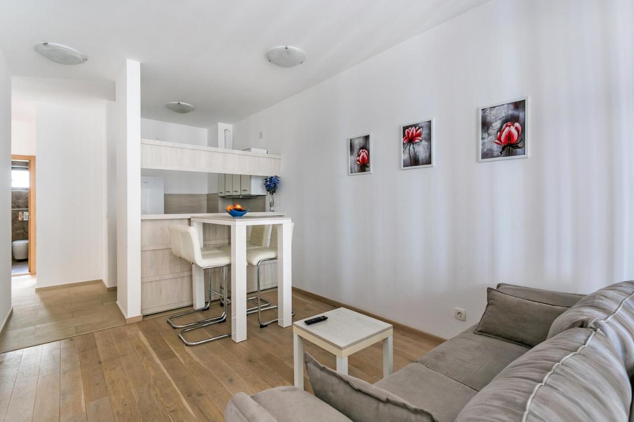 Apartments Beatrice ราไฟโลวีซี ภายนอก รูปภาพ