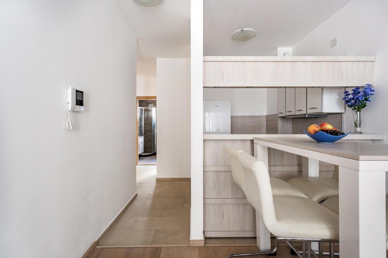 Apartments Beatrice ราไฟโลวีซี ภายนอก รูปภาพ